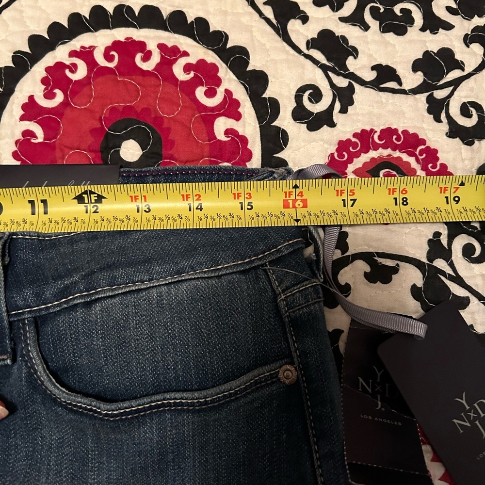 NYDJ original slimming ankle cuffed jeans. NWT  size 16 - Picture 7 of 8